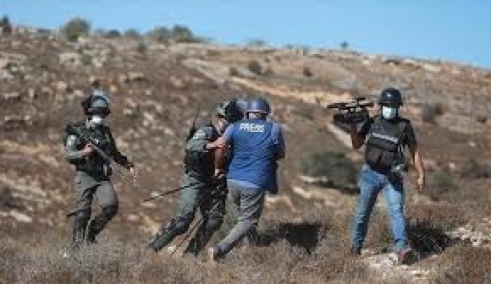 بيان صادر عن نقابة الصحفيين الفلسطينيين بمناسبة اليوم العالمي للتضامن مع الصحفي الفلسطيني