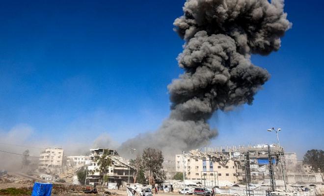 غارة إسرائيلية على منزل في حي الصبرة جنوب مدينة غزة