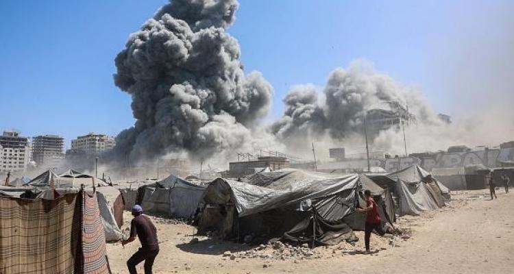 تحركات عسكرية وإطلاق نار وقصف مدفعي في مناطق متفرقة من غزة