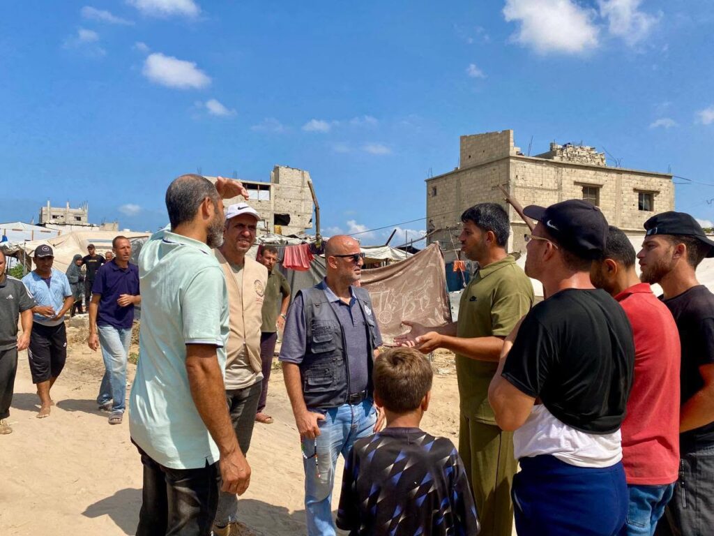 وفد من هيئة فلسطين العربية للإغاثة والتنمية الأهلية يزور مخيم أهل الخير شمال غزة
