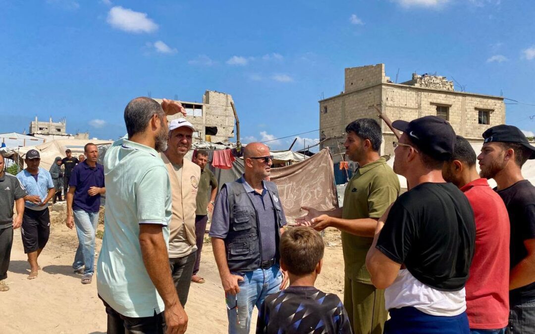وفد من هيئة فلسطين العربية للإغاثة والتنمية الأهلية يزور مخيم أهل الخير شمال غزة