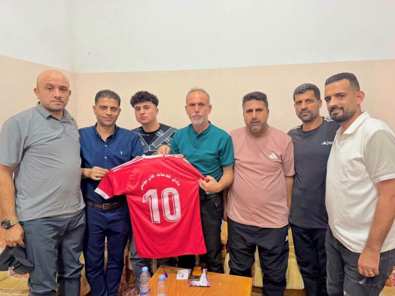 مجلس إدارة خدمات خانيونس يجتمع بالجهاز الفني واللاعبين.. استعدادًا لكأس الألف شهيد