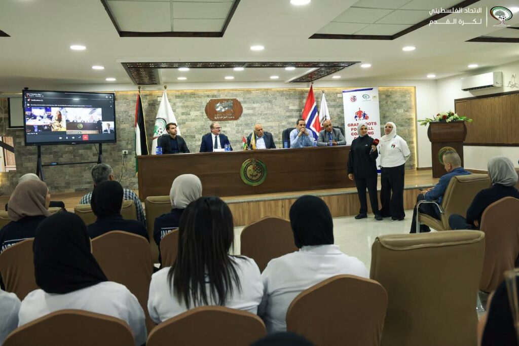 افتتاح دورة تدريب كرة القدم للفتيات لفئة البراعم في مدينة الأمل الشبابية