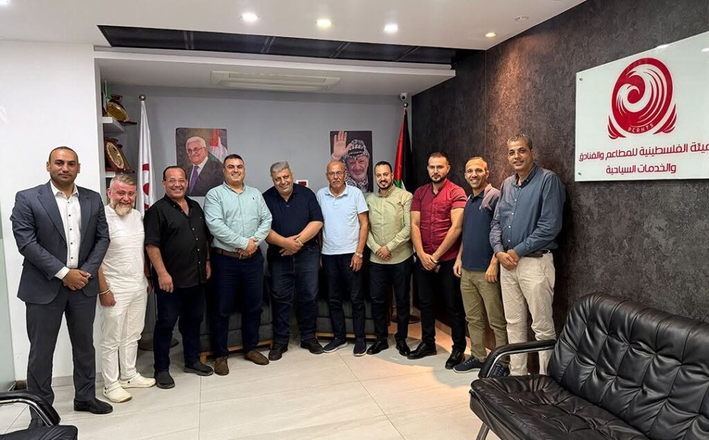هيئة المطاعم تستقبل وفداً من « الاتصالات الفلسطينية جوال» لبحث دعم التعافي الاقتصادي للقطاع السياحي في غزة