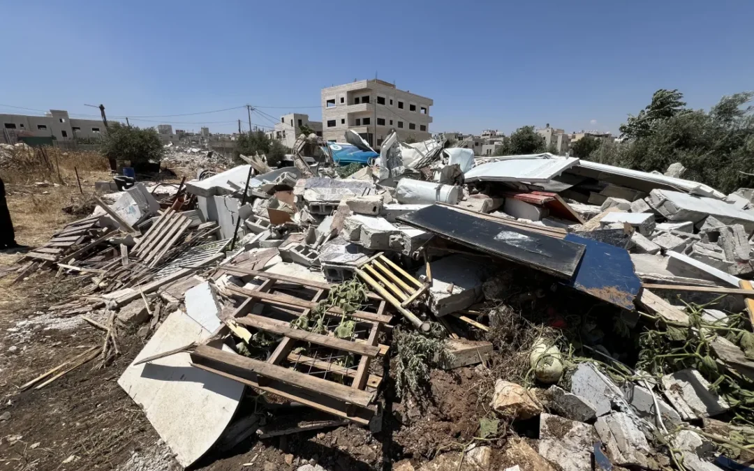 الاحتلال يهدم قرية جنبا في الخليل ويشرد 176 مواطنًا ضمن مسار ضم الضفة الغربية