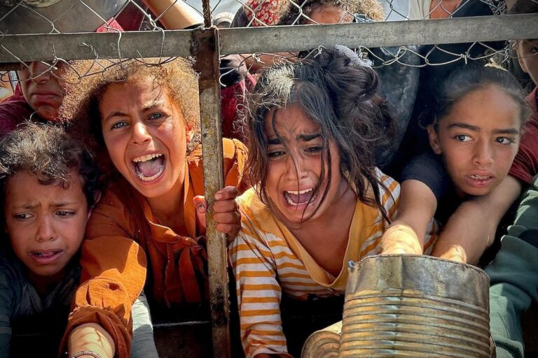 أيتام غزة.. أكثر من 54 ألف طفل فقدوا أحد والديهم أو كليهما ويواجهون مستقبلًا مجهولًا