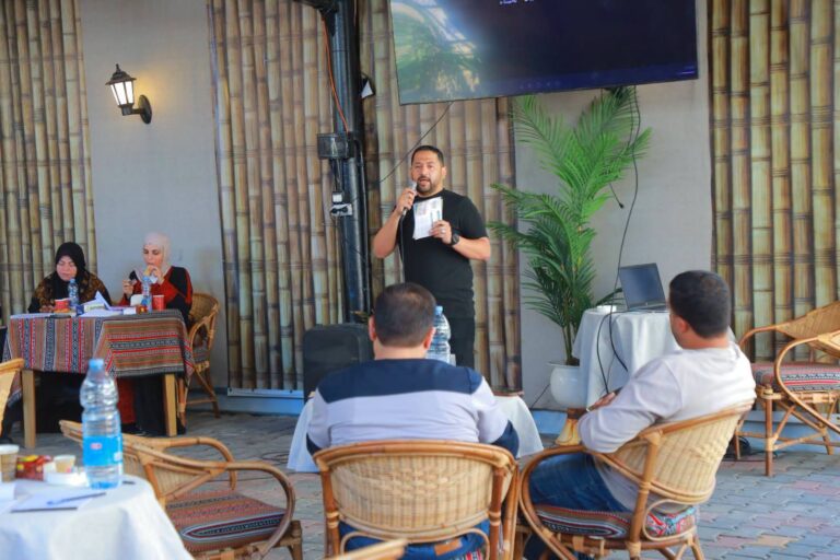 التنمية الاجتماعية تشارك في لقاء مجتمعي لبحث استراتيجيات حماية مخيمات النزوح وتأمينها خلال فصل الشتاء