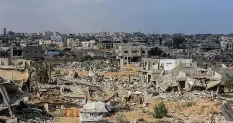 إحصائية محدثة بعدد المباني المدمرة في غزة منذ بدء حرب الإبادة