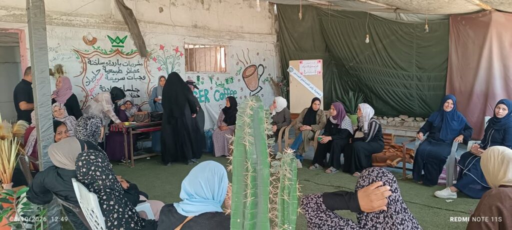 في إطار مشروع “سلام لقلبك”..  وزارة التنمية الاجتماعية تنفذ لقاءً توعويًا لسيدات مخيم الكرامة بغزة بالتزامن مع “أكتوبر الوردي”